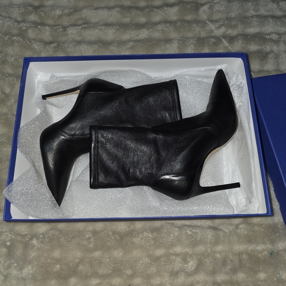 Stuart Weitzman Black Pointed Toe Leather Stiletto Sock Boots - Picture 3 of 10